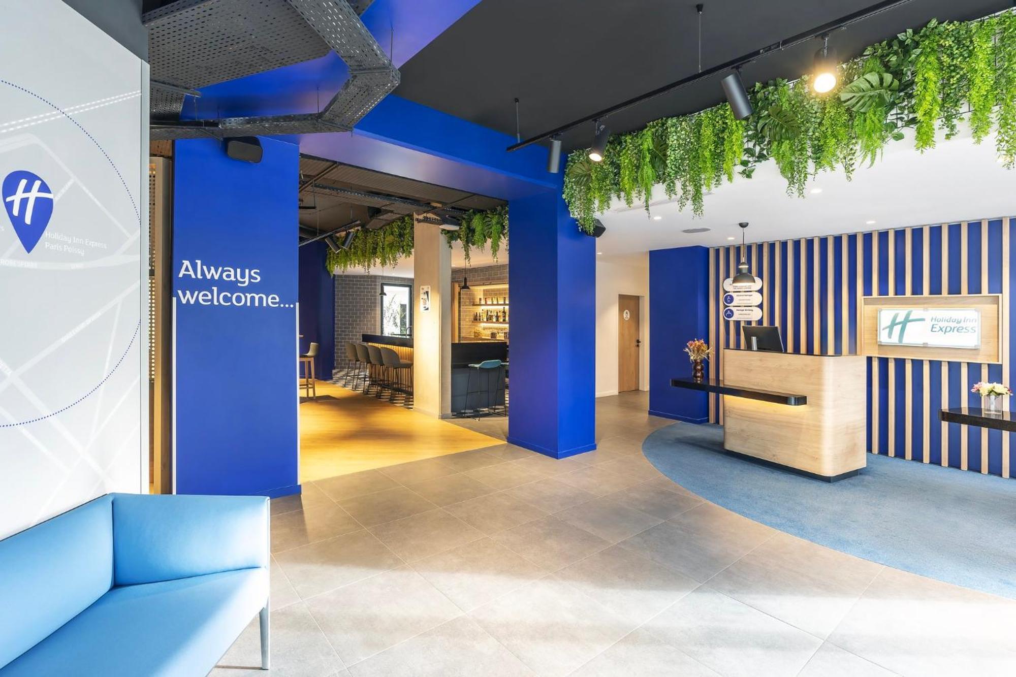 Holiday Inn Express Paris - Poissy By Ihg Экстерьер фото