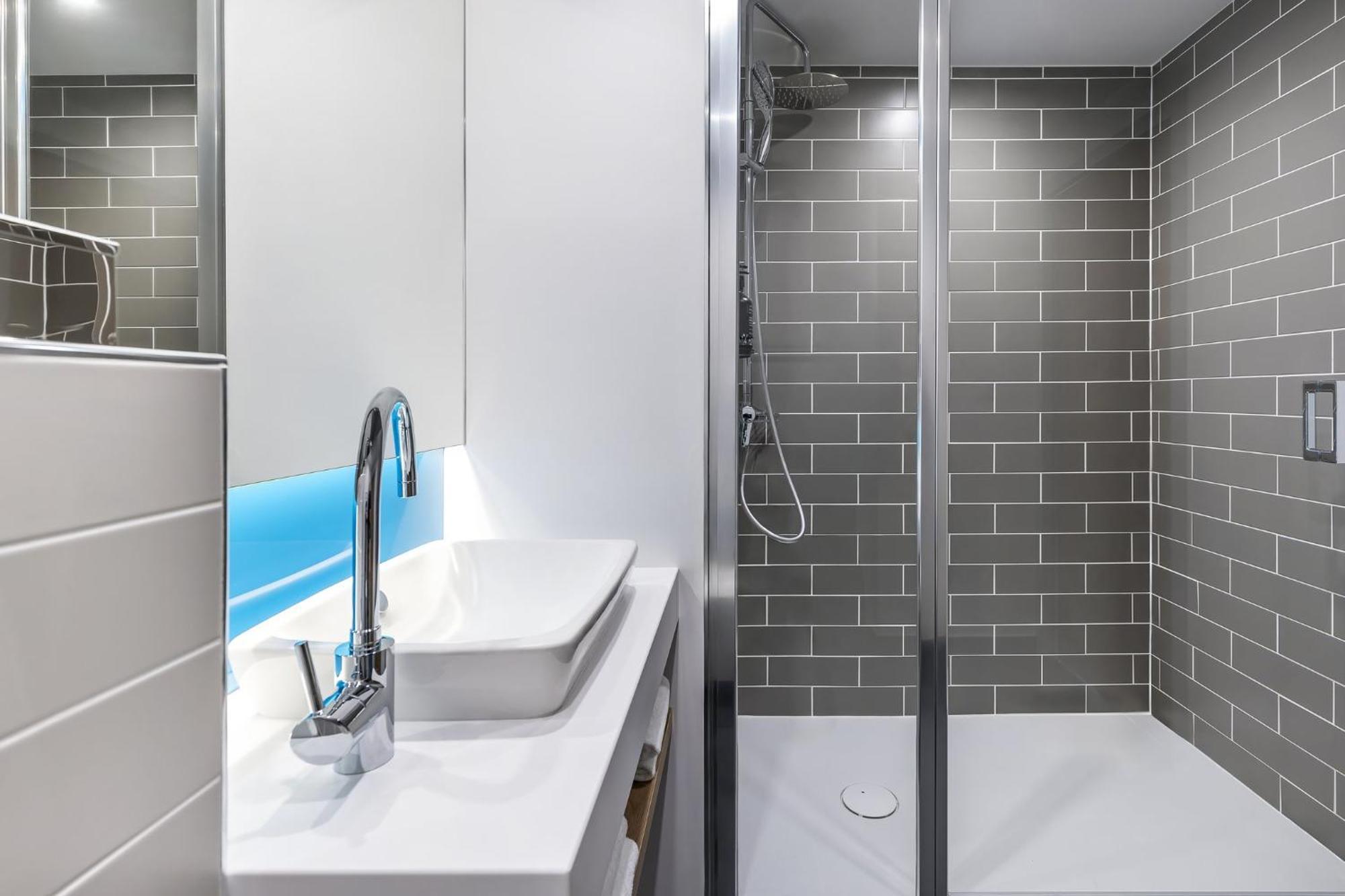 Holiday Inn Express Paris - Poissy By Ihg Экстерьер фото
